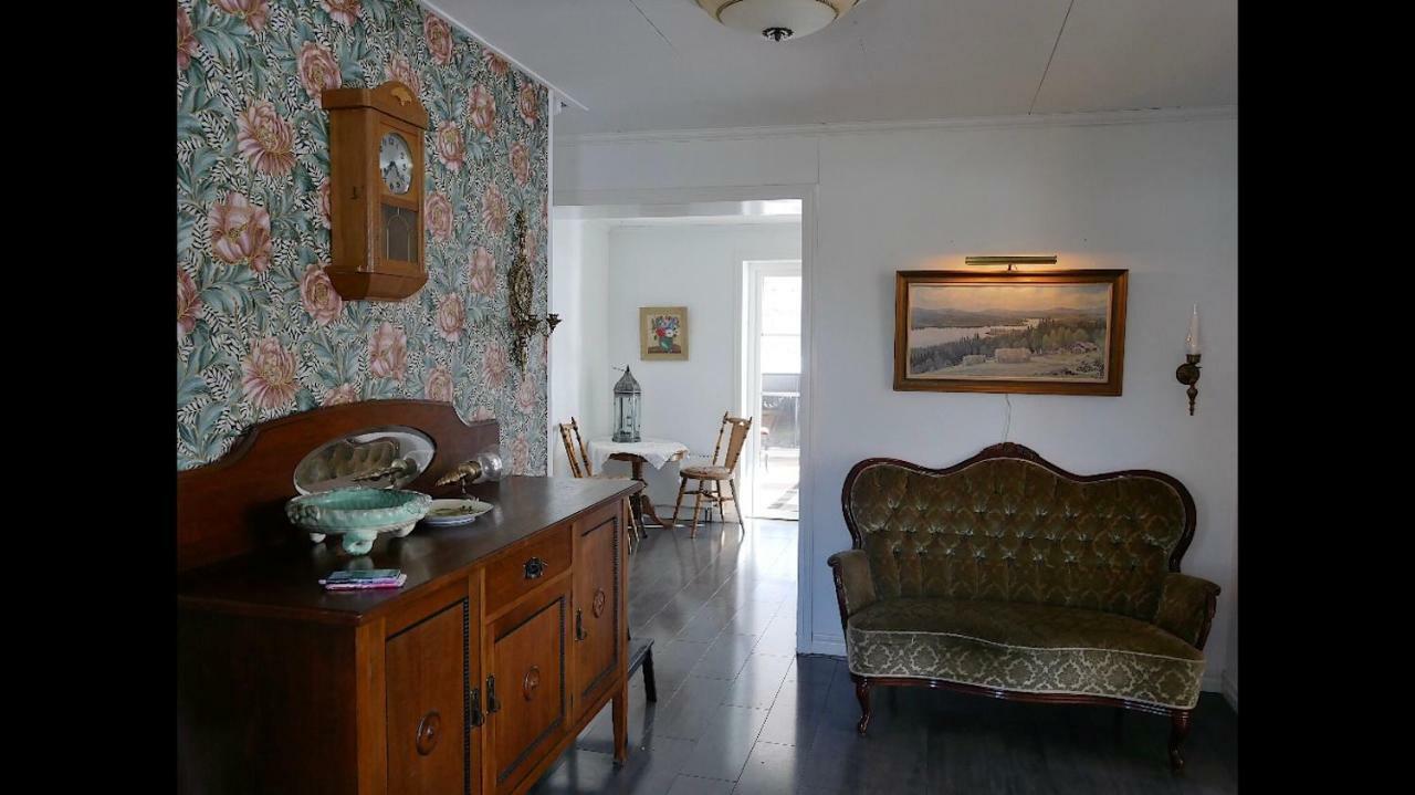 Villa Utanfoer Oernskoeldsvik, Hoega Kusten Buitenkant foto