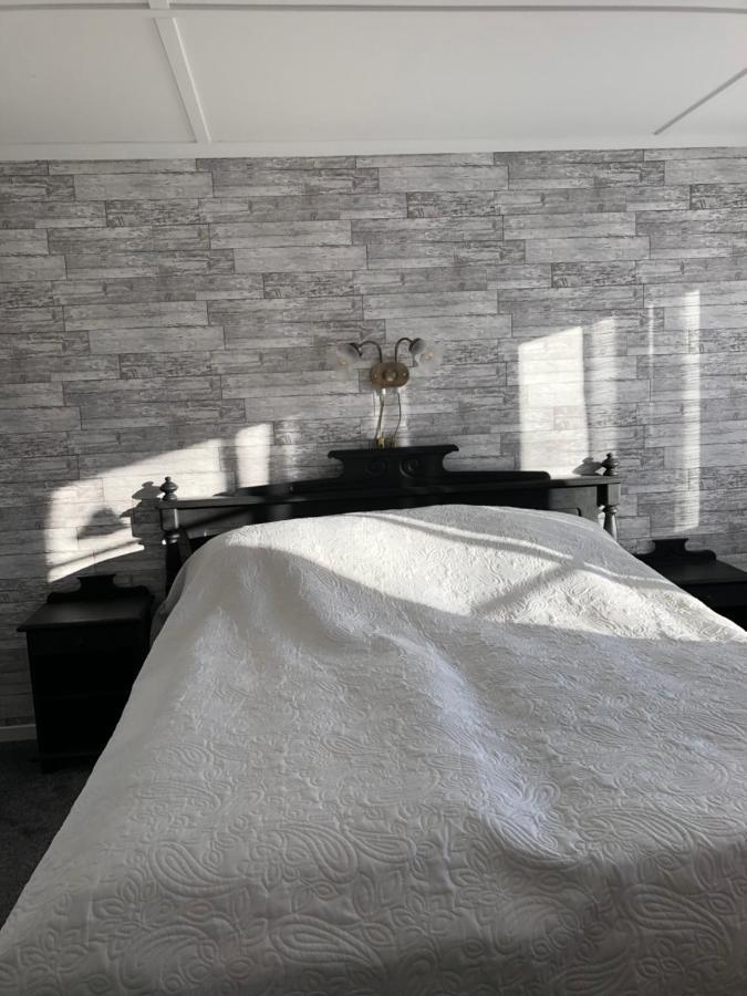 Villa Utanfoer Oernskoeldsvik, Hoega Kusten Buitenkant foto